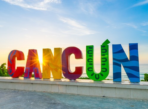 THE BEST BEACHES IN CANCUN