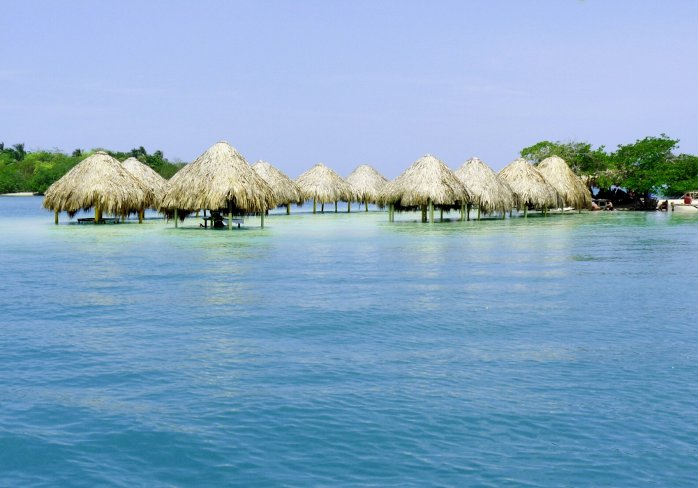 AY 14 - Cartagena - Islas del Rosario National Park - Cartagena