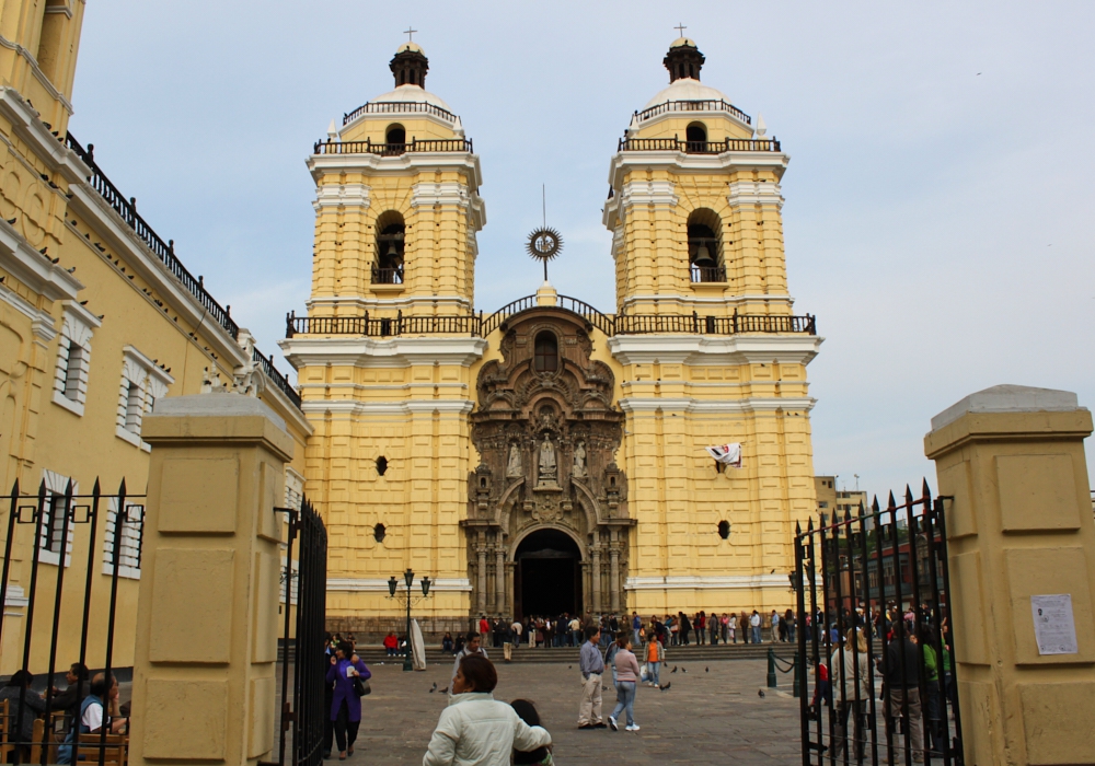 Day 01 - Arrival to Lima