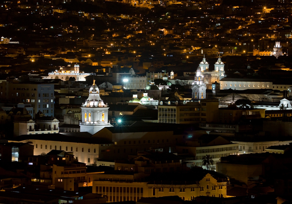 DAY 01 - Arrival to Quito