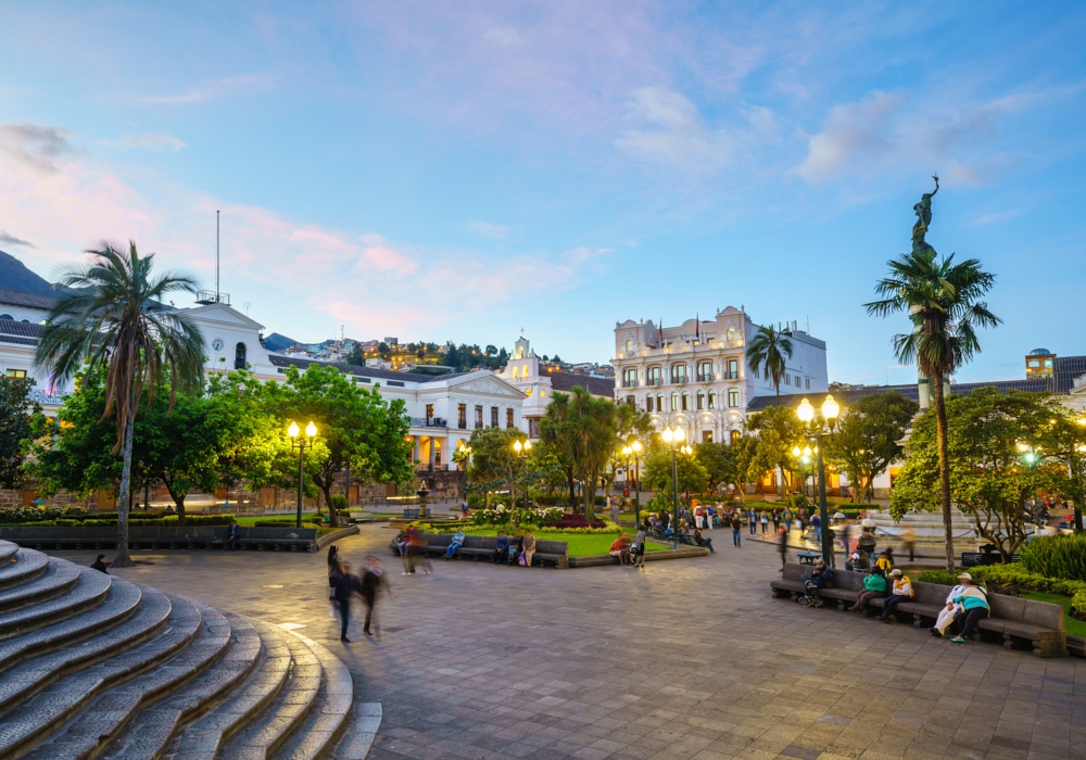 DAY 01 - Arrival to Quito