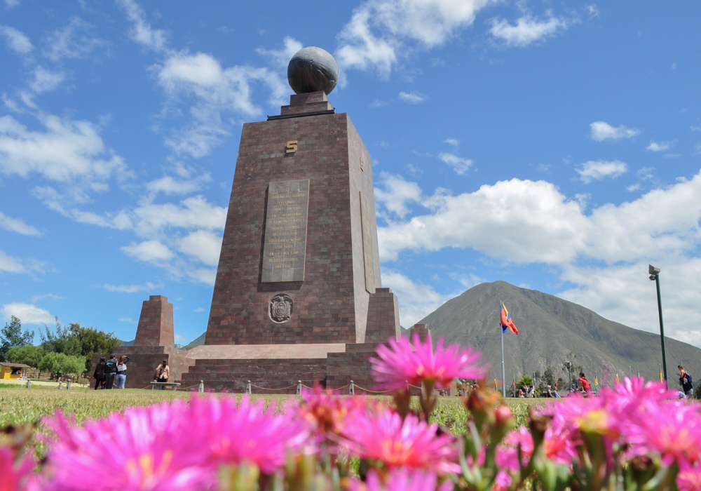 DAY 01 - Arrival to Quito