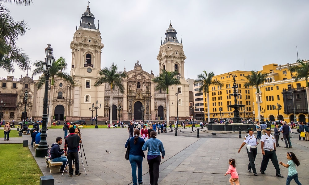 Day 01 - Arrive to Lima   Lima City Tour