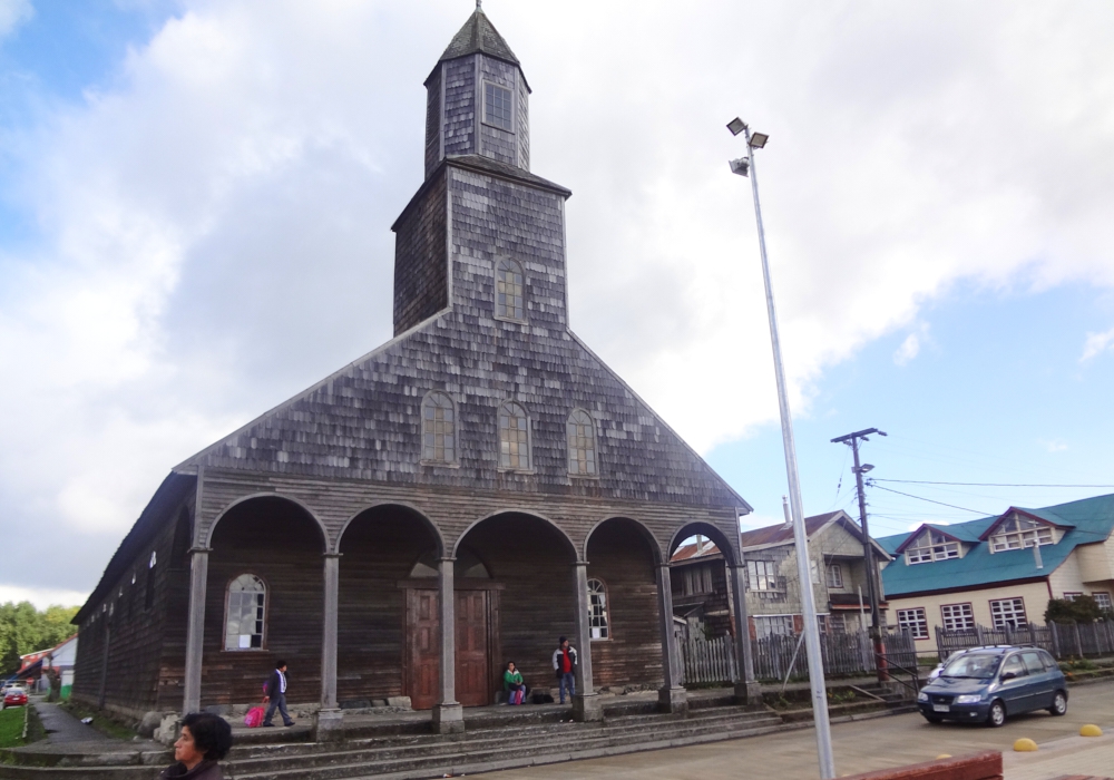 Day 02 - Castro – Dalcahue – Achao - Castro