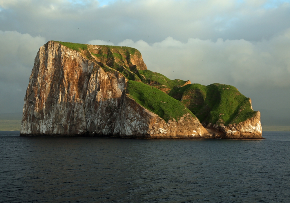 Day 02 - Kicker Rock / Isla Lobos excursion