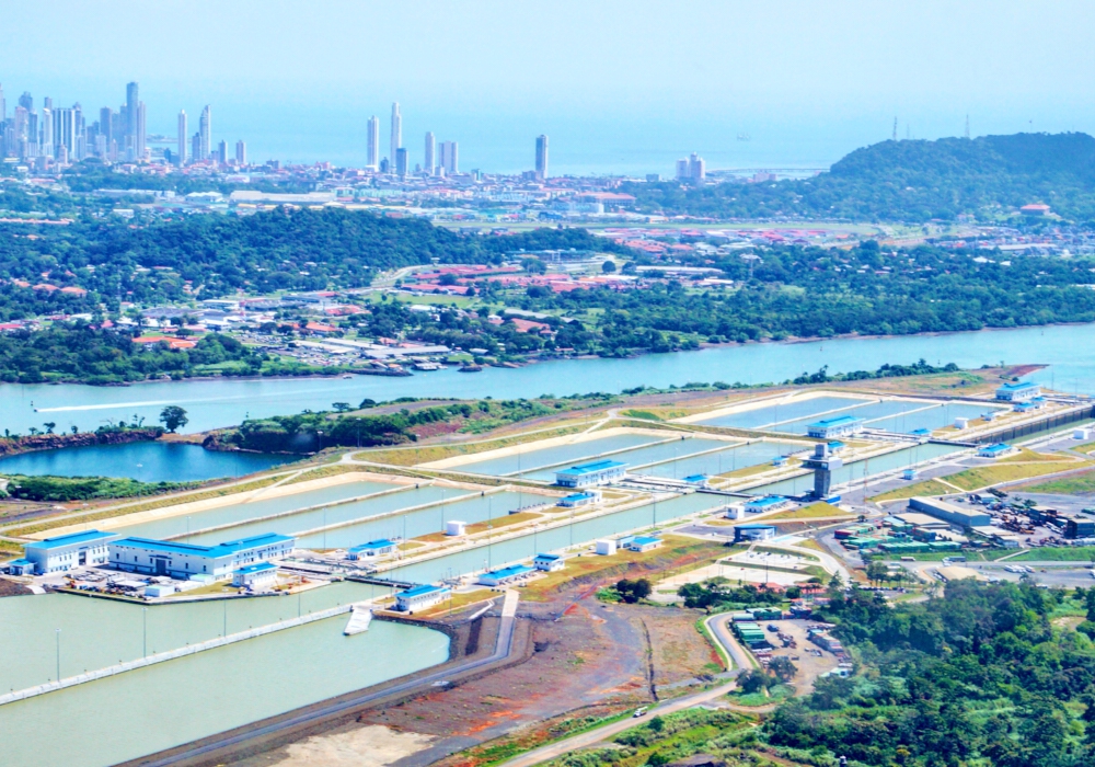 Day 02 - Panama City Tour and Miraflores Locks