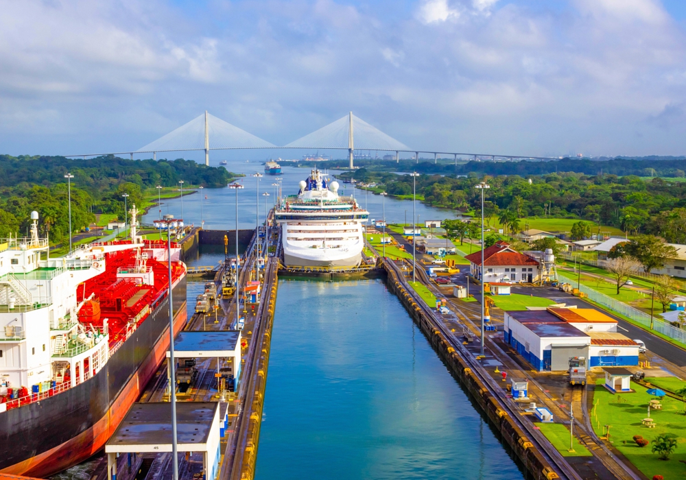 Day 02 - Panama City Tour and Miraflores Locks