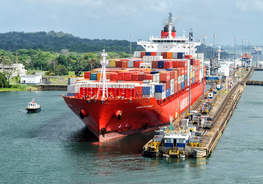 Day 02 - Panama City Tour - Miraflores locks - Fortaleza Sunset Tour