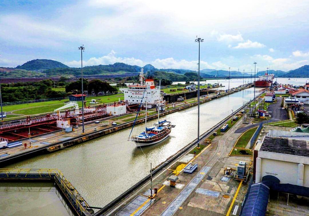 Day 02 - Panama City Tour - Miraflores locks - Fortaleza Sunset Tour