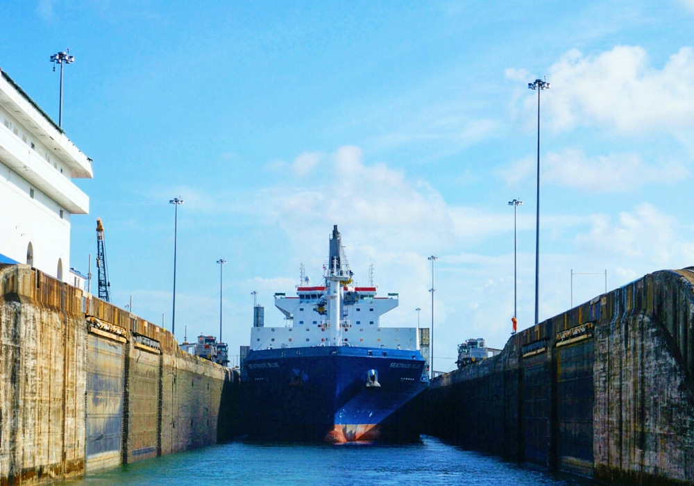 Day 02 - Panama City Tour - Miraflores locks - Fortaleza Sunset Tour