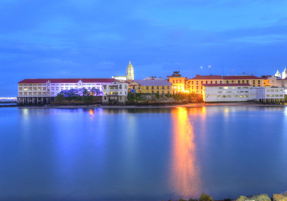 Day 02 - Panama City Tour - Miraflores locks - Fortaleza Sunset Tour