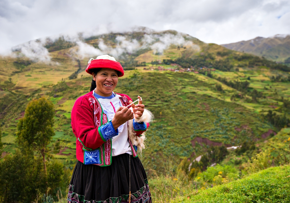 Day 03 - Lima to Sacred Valley - Visit Ccaccaccollo