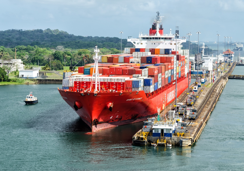 DAY 03 - Panama City - Canal Transit