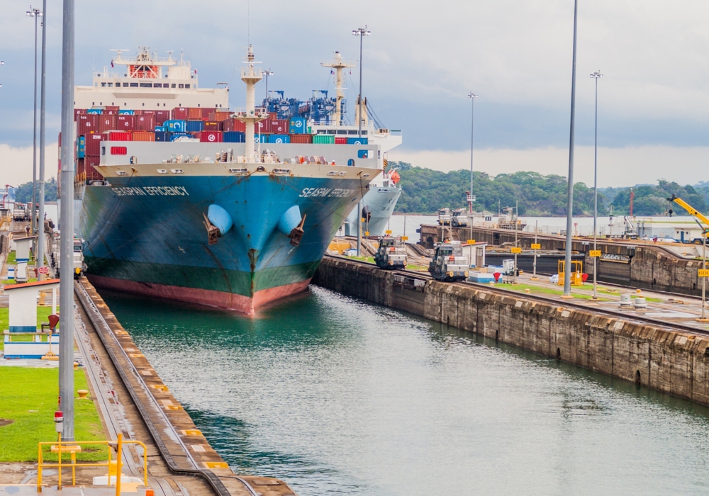 DAY 03 - Panama City - Canal Transit