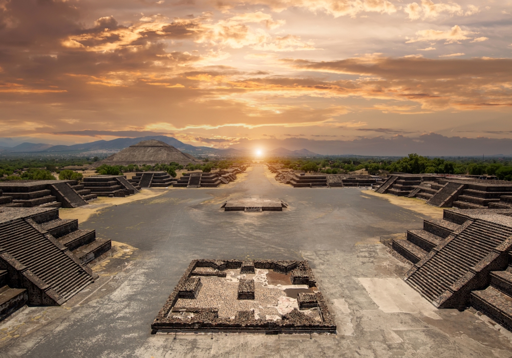 Day 03 - Teotihuacan and Shrine of Guadalupe.