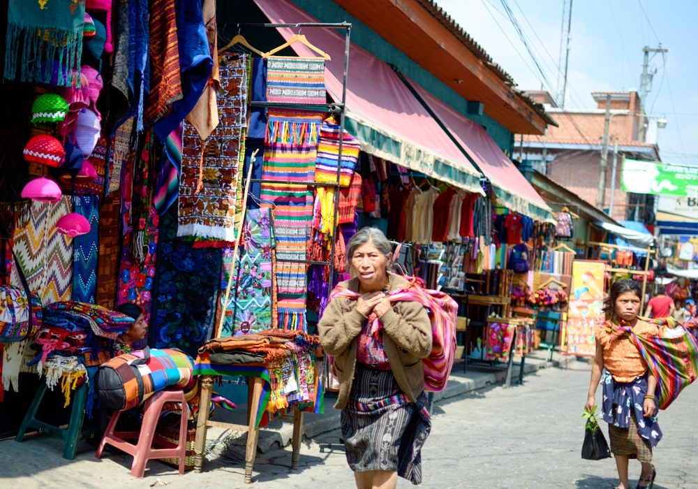 Day 04 - Chichicastenango - Atitlan