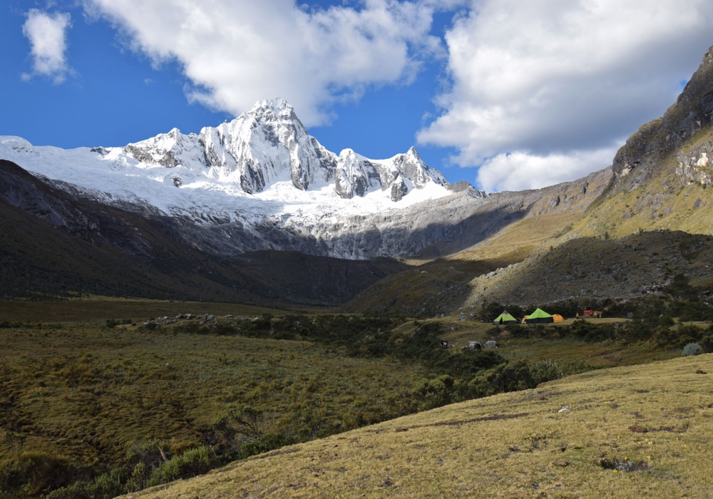 Day 04 - Huaraz 3100 m – Cashapampa 2800 m – Llamacorral 3760 m