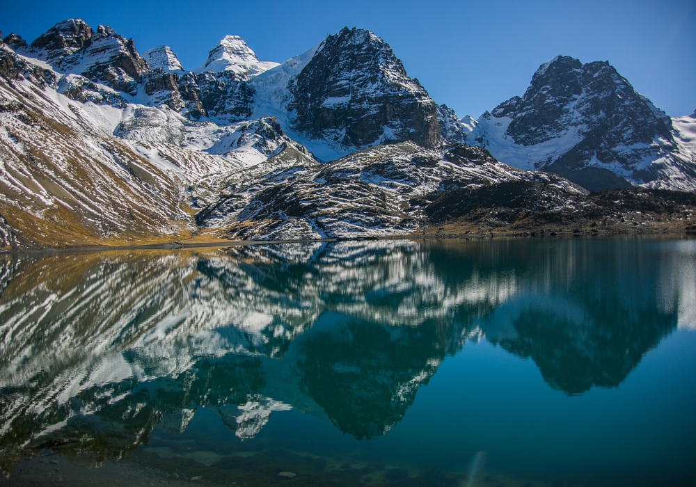 DAY 05 - LA PAZ – TUNI LAGOON – JURIKHOTA LAGOON (4700m)