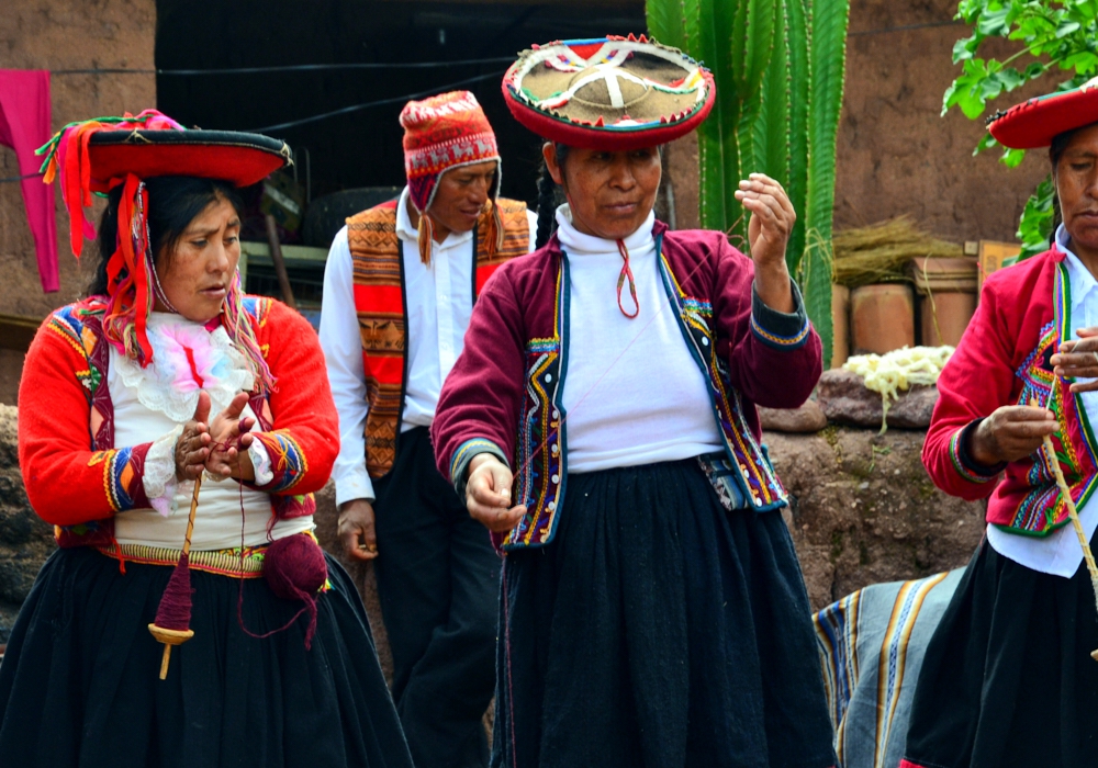 Day 05 - Lima to Sacred Valley - Visit Ccaccaccollo