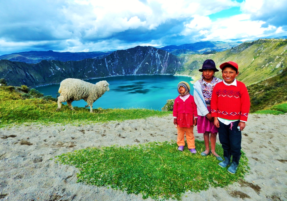 Day 05 - Quilotoa crater lake volcano - Baños