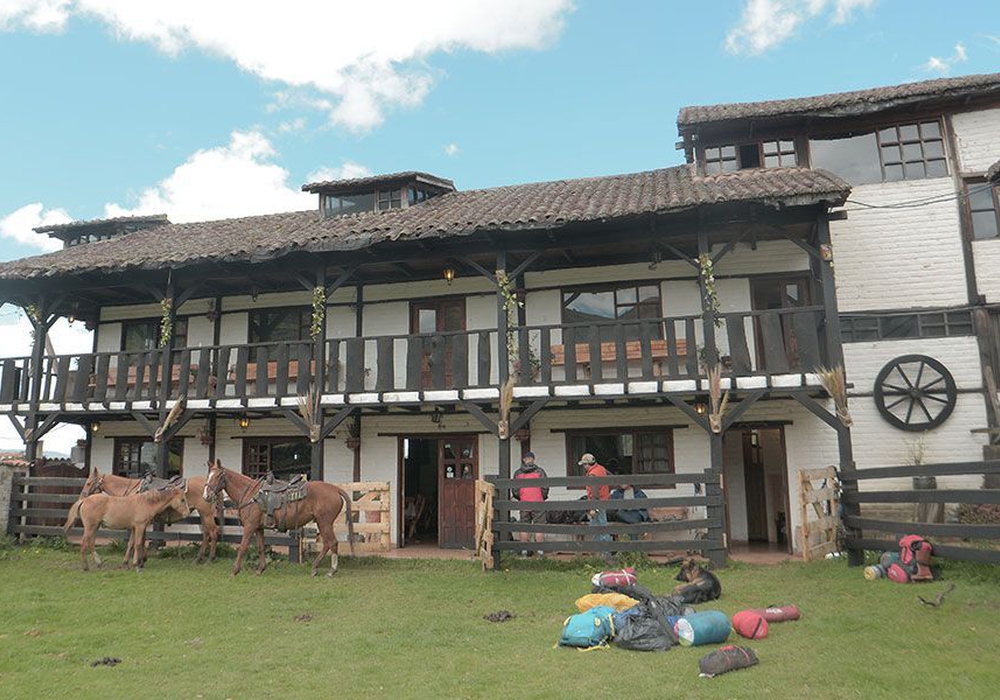 Day 05 - Relaxing day in a Colonial Hacienda