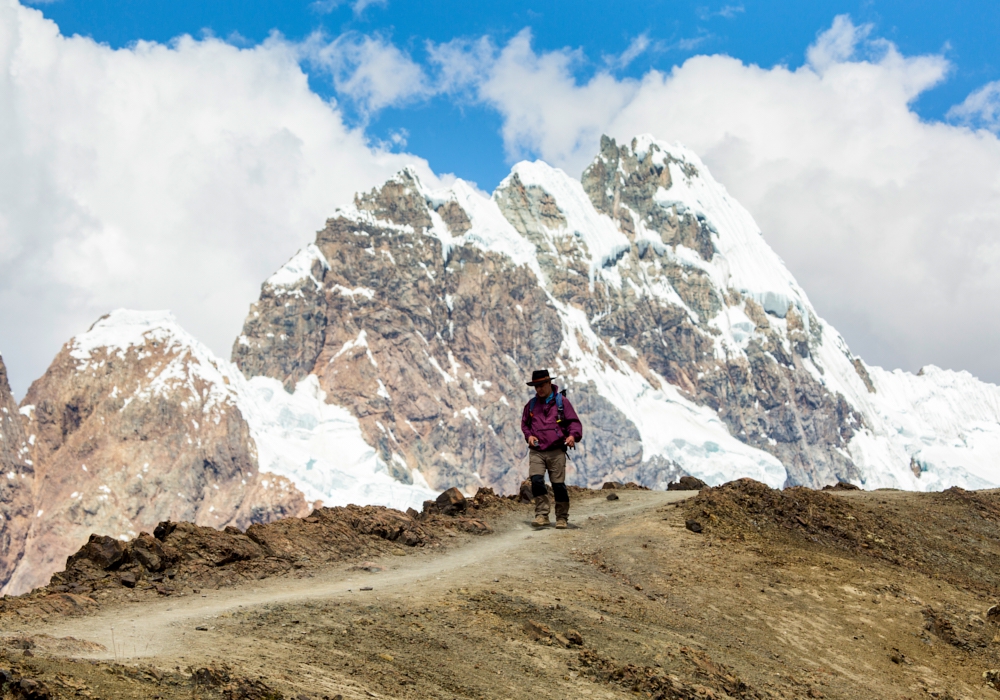 Day 07 - Moraine camp – High camp 5350 m