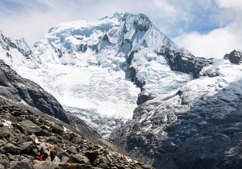 Day 07 - Moraine camp – High camp 5350 m