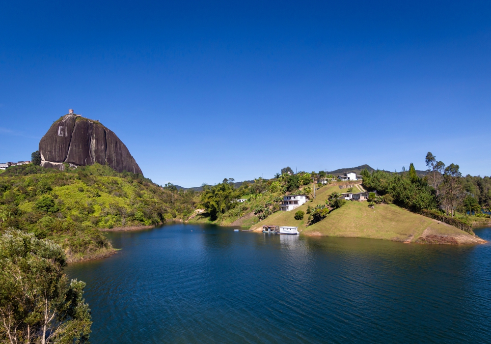 DAY 08 - Medellín –  Piedra El Peñol & Guatape – Medellin