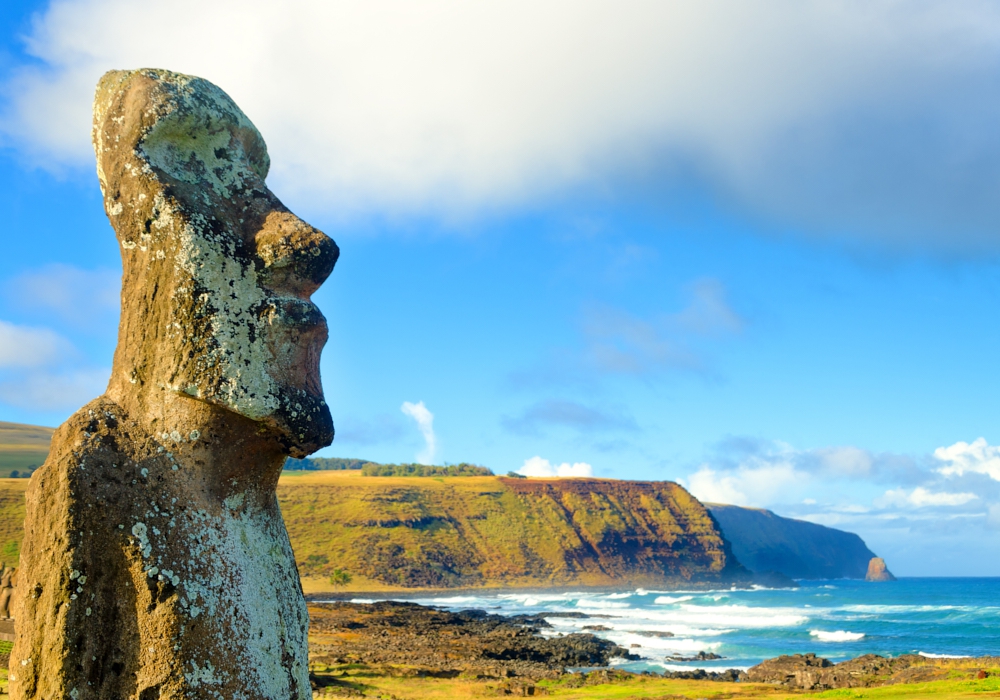 Day 09 - Colchagua – Santiago – Easter Island