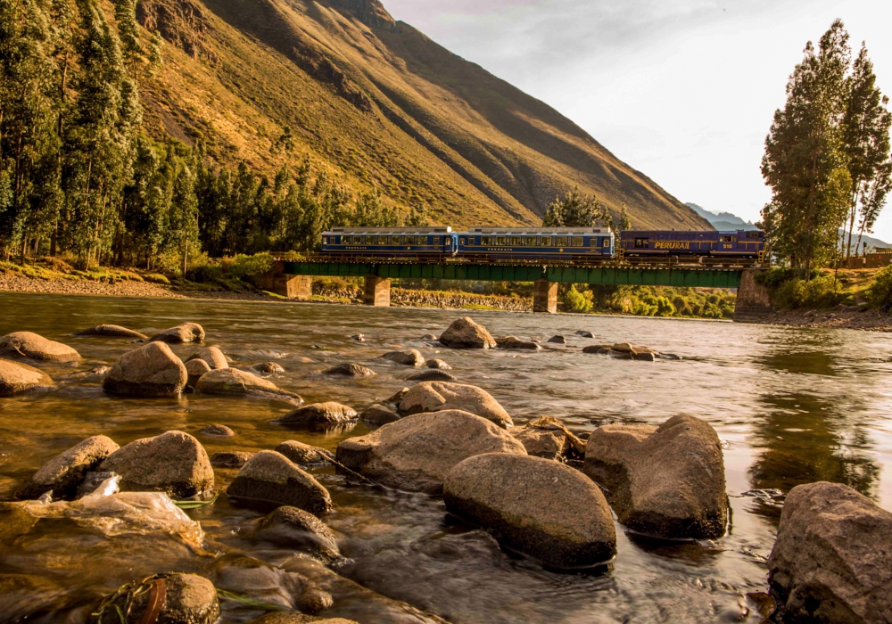 Day 09 - Cusco to Puno by train