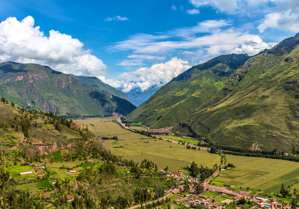 Day 09 - Full Day Sacred Valley    Pisac Market and Ollantaytambo Citadel