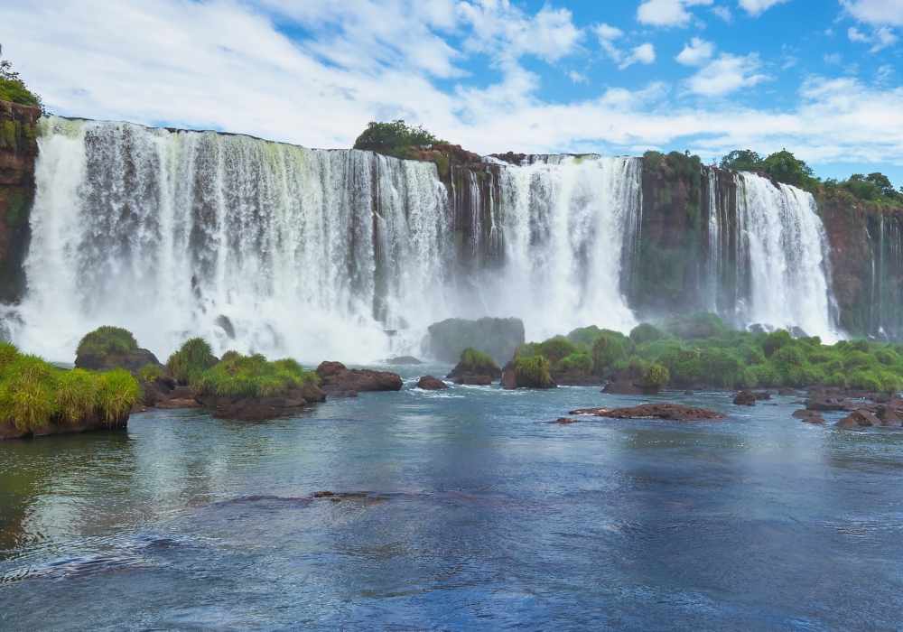 DAY 10 - BARILOCHE - IGUAZU