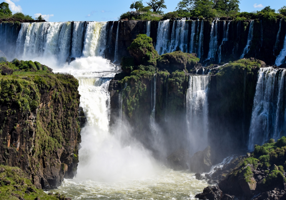 DAY 10 - BARILOCHE - IGUAZU