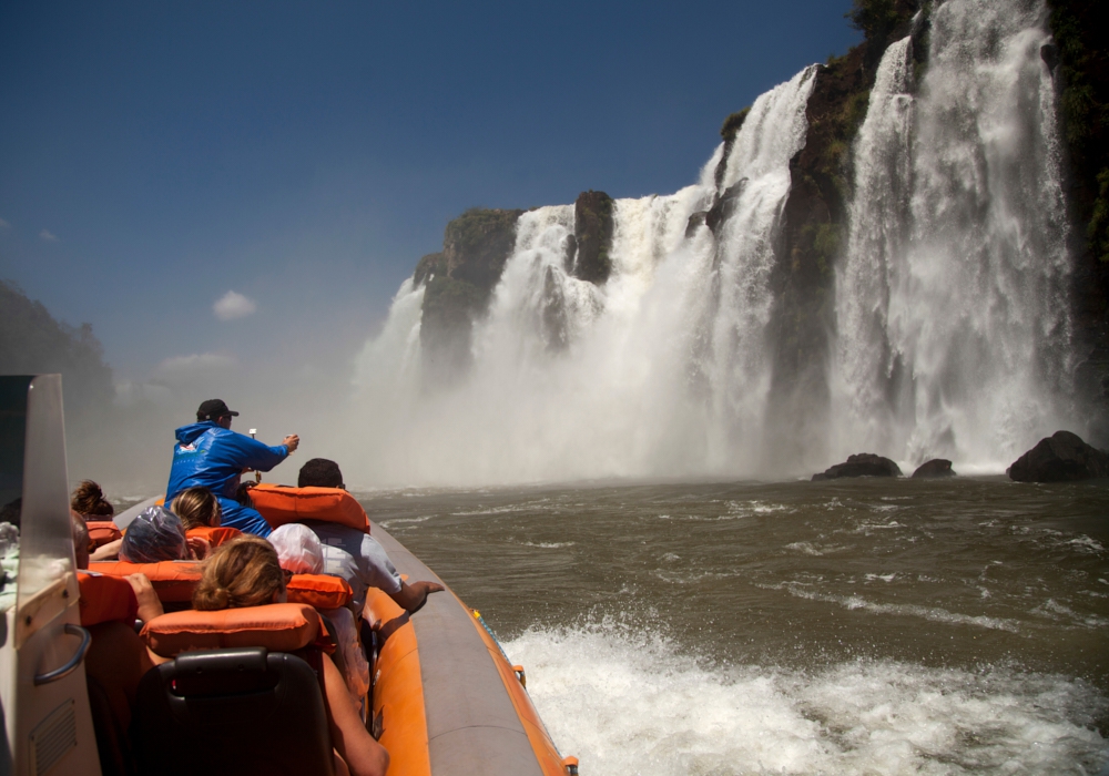 DAY 10 - BARILOCHE - IGUAZU