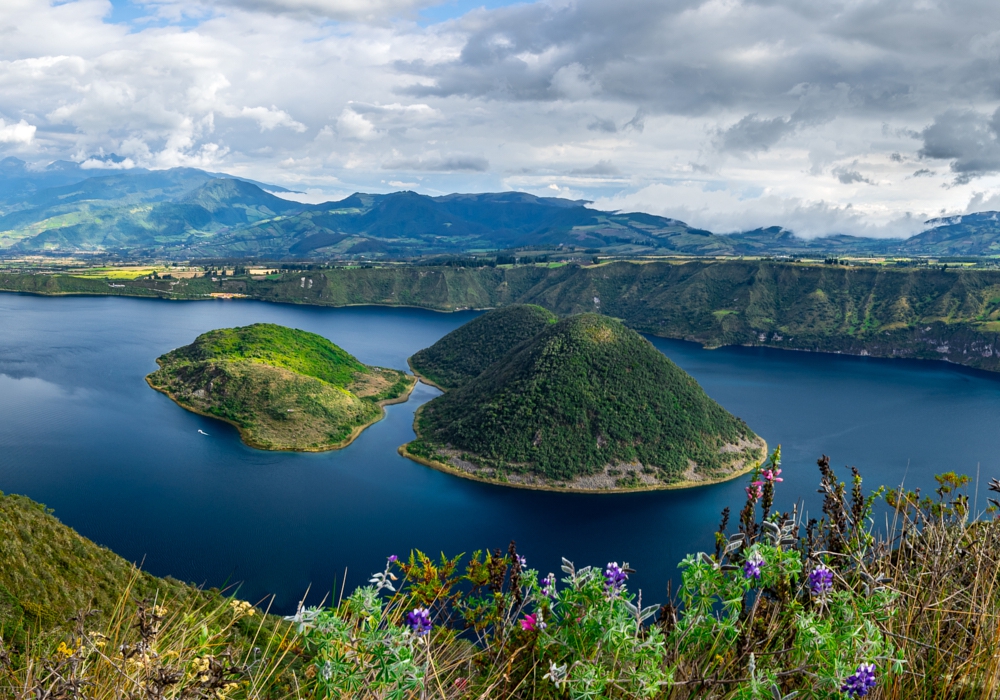 Day 10 - Cuicocha Crater Lake & Papallacta Hot Springs