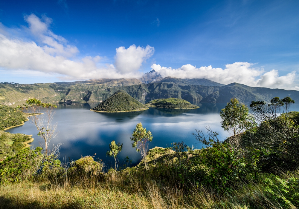 Day 10 - Cuicocha Crater Lake & Papallacta Hot Springs