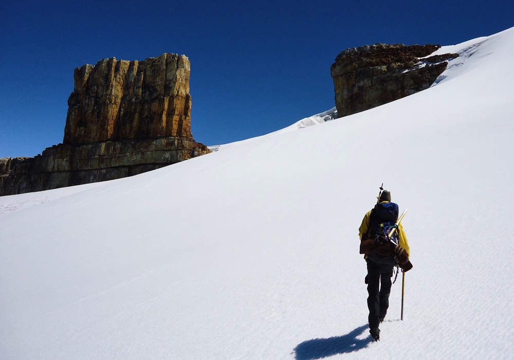 DAY 3 - Pulpito Del Diablo Glacier and Pan De Azúcar Peak