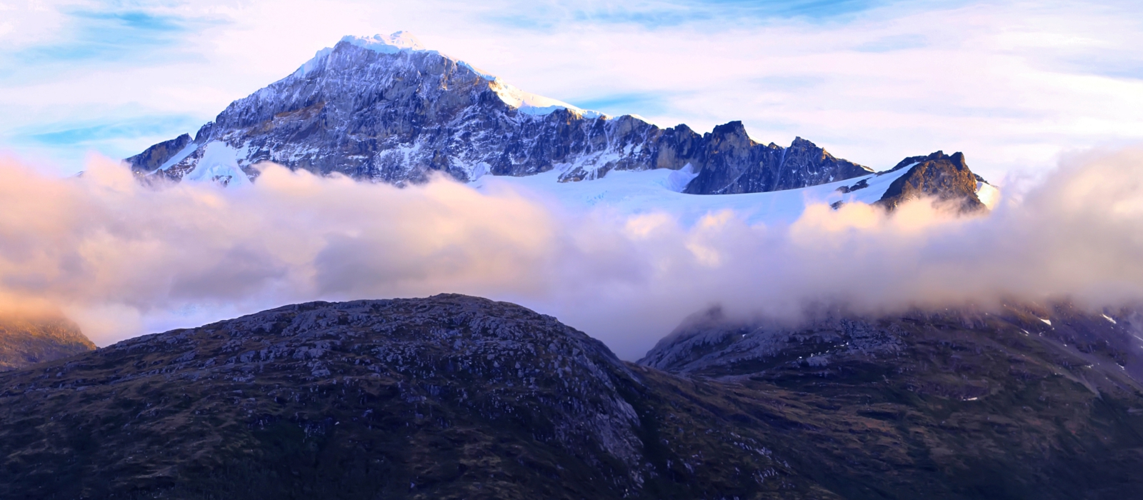 CRUISING TO THE END OF THE EARTH- PATAGONIA
