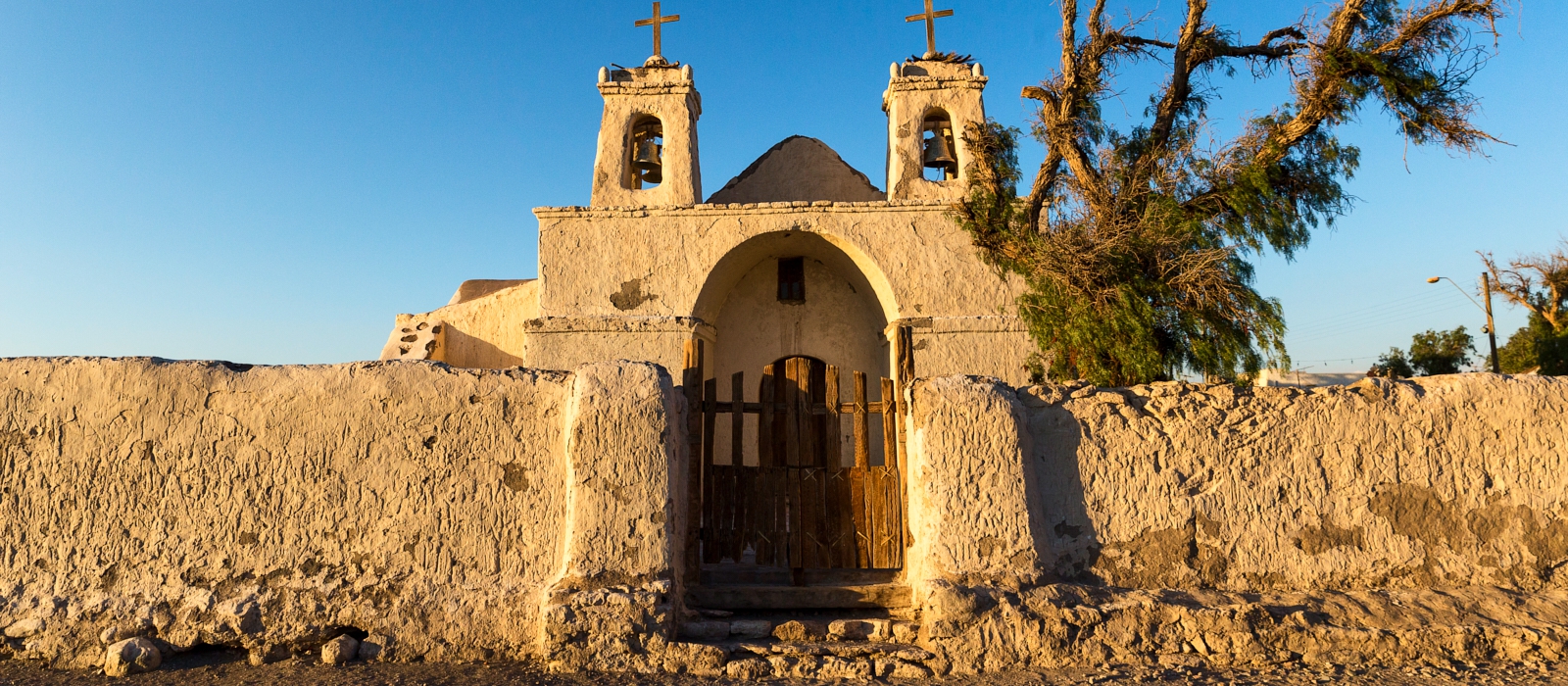 UNDISCOVERED ATACAMA AND THE  CENTRAL WINE  VALLEY