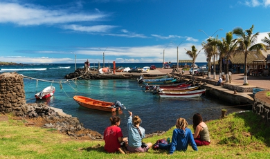 Snorkel with turtles at Hanga Roa